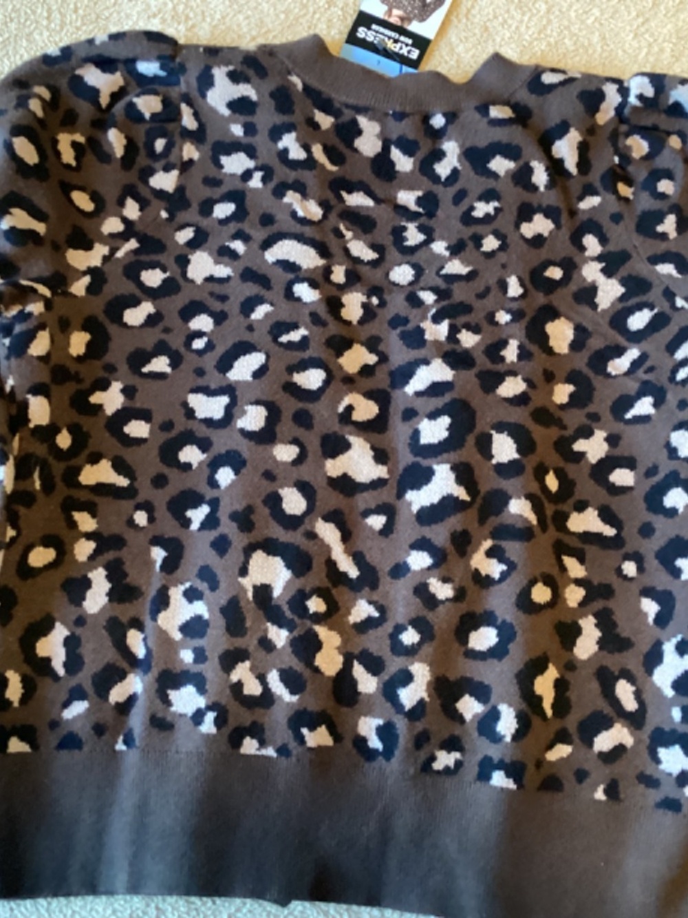 Express Bow Cardigan leopard print sweater - Picture 5 of 5